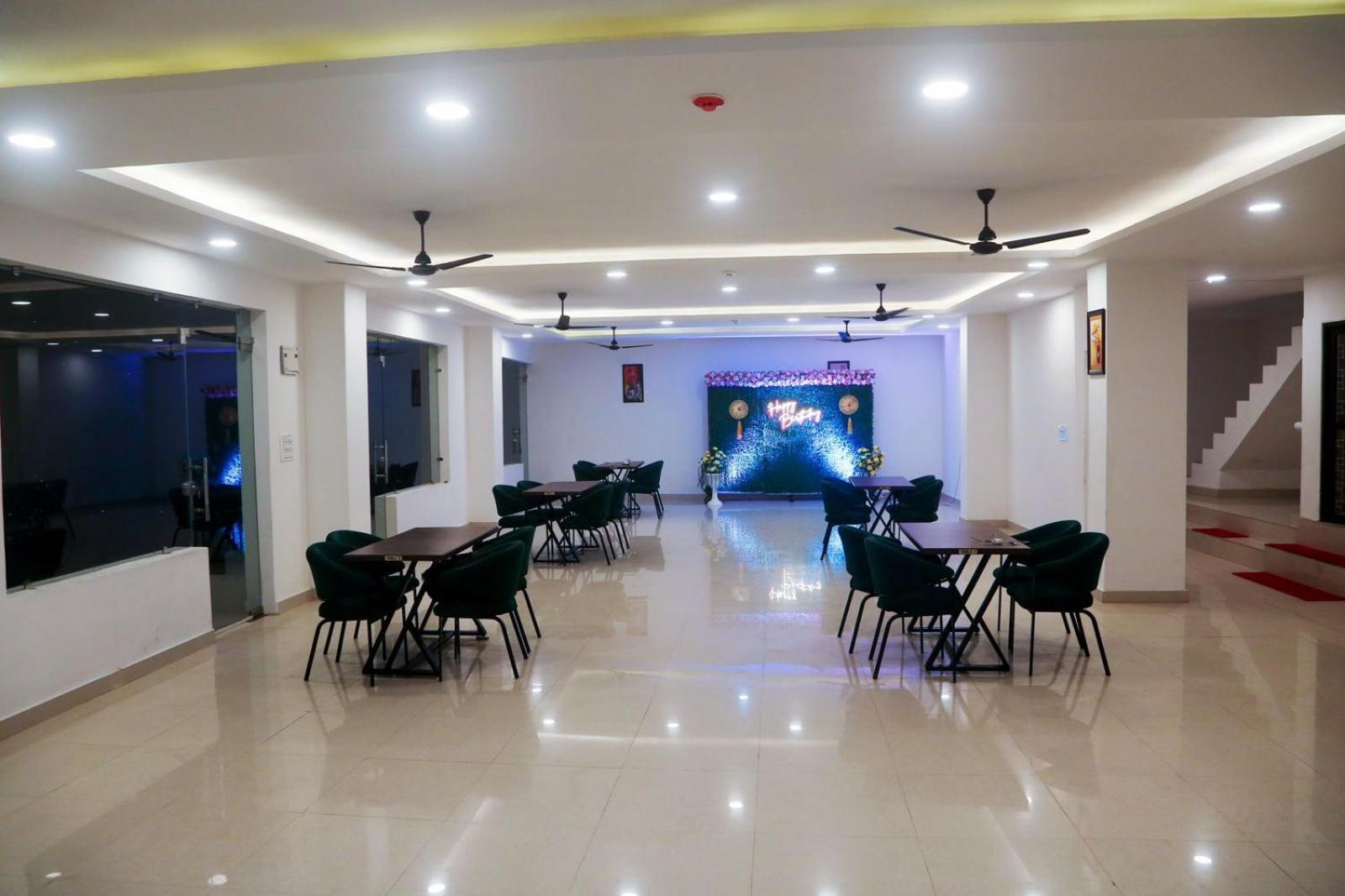 Hotel Candle Wood Chamba  Bagian luar foto